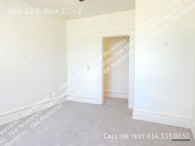 Building Photo - 1060 1/2 E. Main St.-2