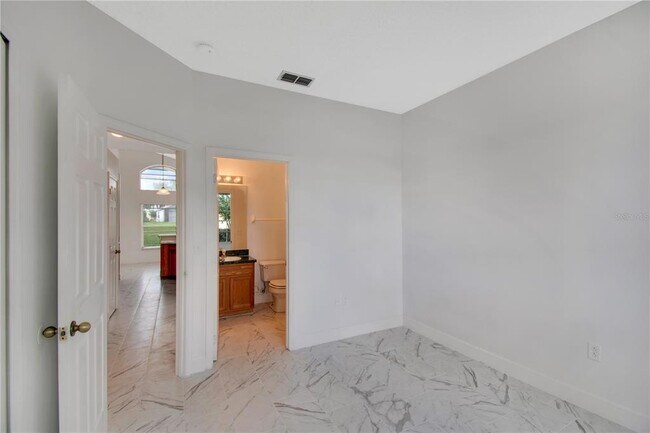 Building Photo - 236 Langham Dr