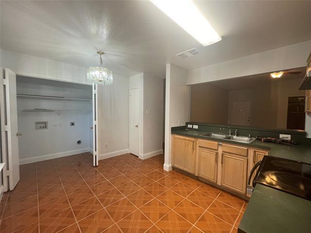 Building Photo - 1267 Cleardale Dr