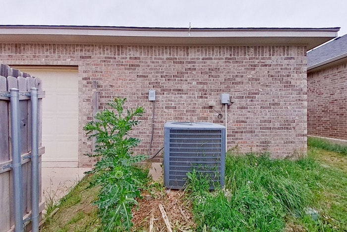 Building Photo - 7207 Nick St