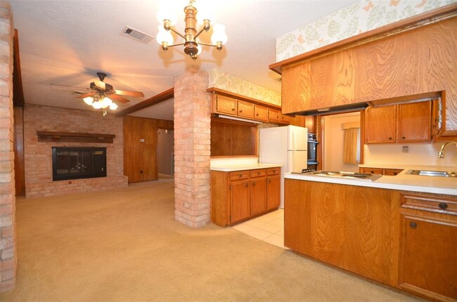 Building Photo - 13722 Lynnwood Ln