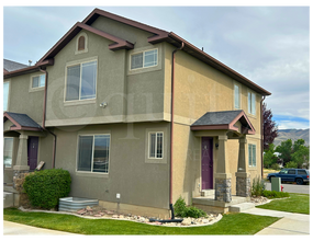 Building Photo - 8045 N Plum Creek Dr