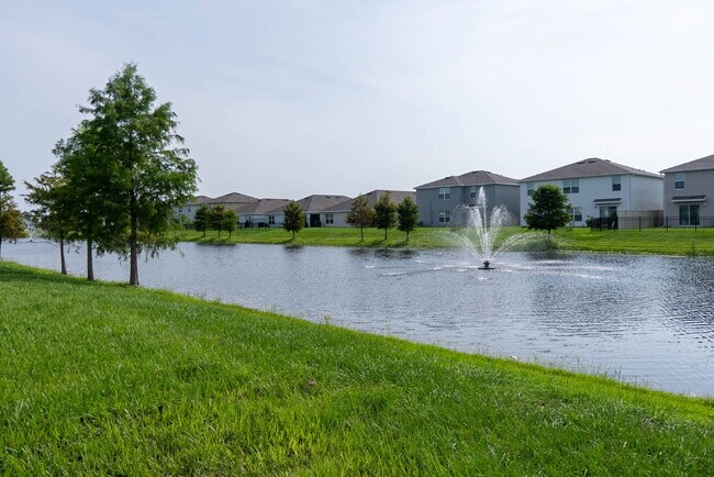 Building Photo - 4 Bedroom, 2 Bathroom home For Rent in Parrish