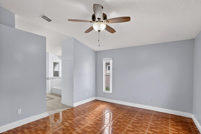 Building Photo - 14912 White Magnolia Ct