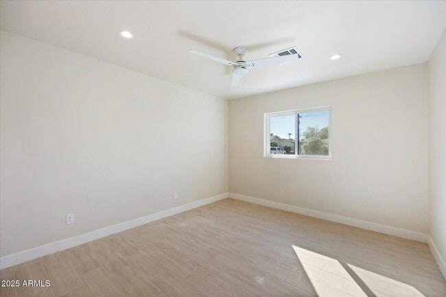 Building Photo - 7754 E Verde Ln