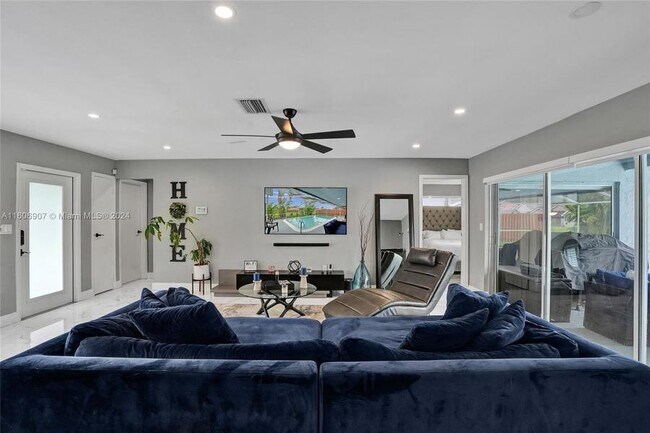 Building Photo - 9774 NW 19th Pl