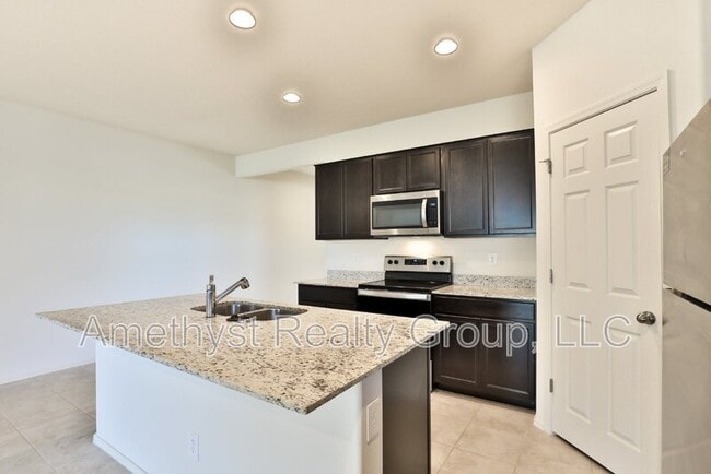 Building Photo - 24642 W Flores Dr