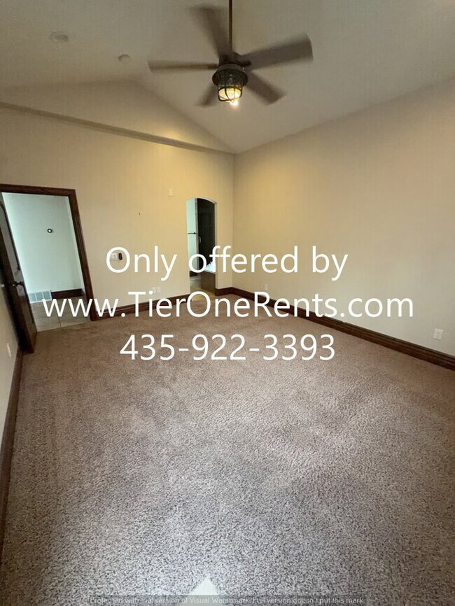 Building Photo - NO DEPOSIT option available for qualified renters!