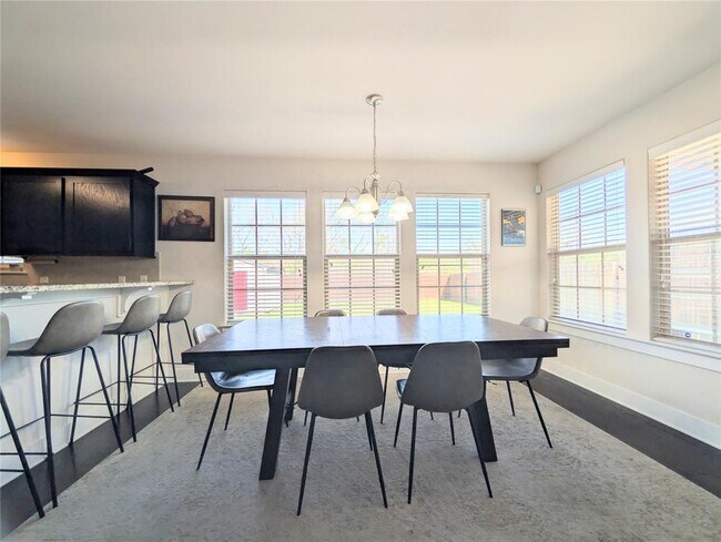 Building Photo - 6800 Bay City Bend