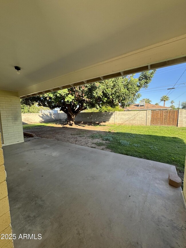 Building Photo - 2309 N 81st Way