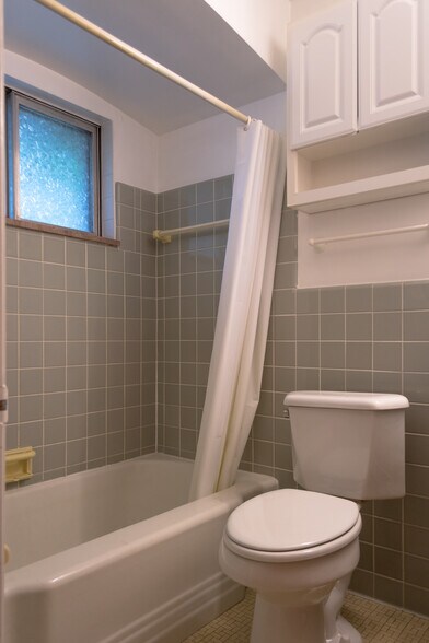 Building Photo - 4304 13 Mile Rd