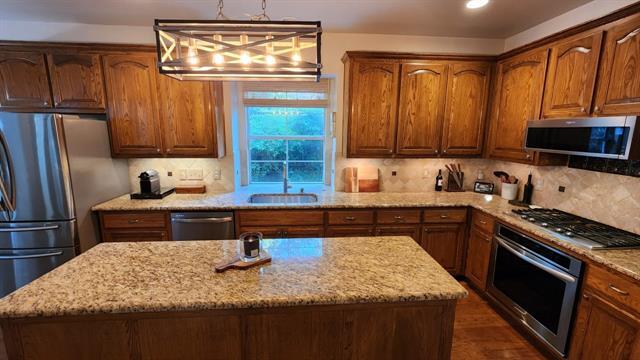 Building Photo - 209 Ivy Glen Dr