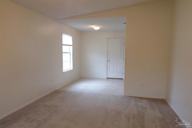 Building Photo - 509 Wood Crest Way