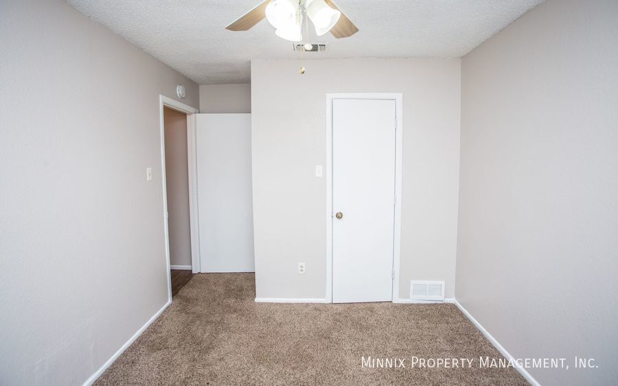 Building Photo - 1103 80th St