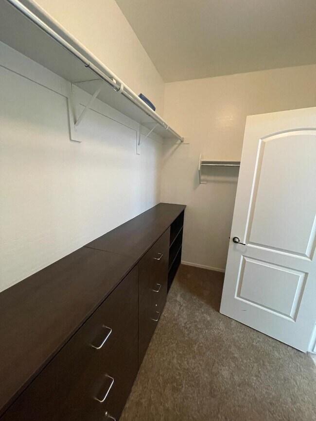 Building Photo - 4425 E Muriel Dr
