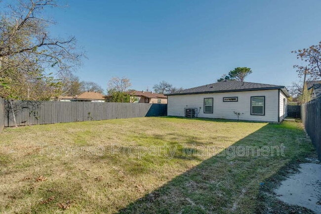 Building Photo - 3707 Penelope St