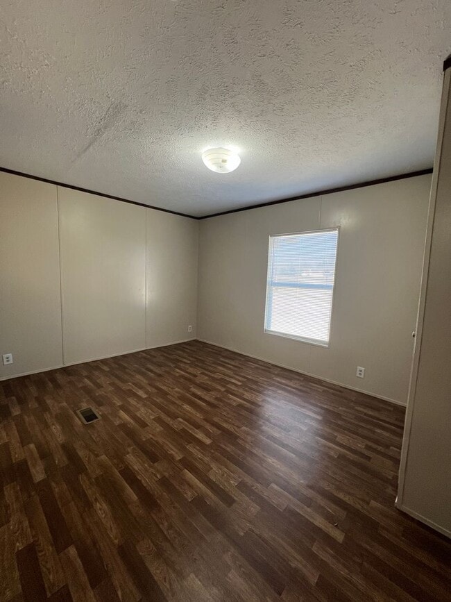 Building Photo - 142 County Rd 5516