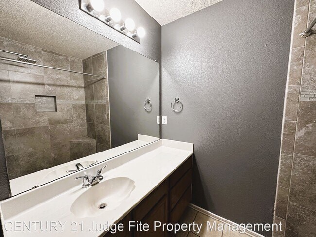 Building Photo - 3 br, 2 bath House - 1529 Bluewater Drive