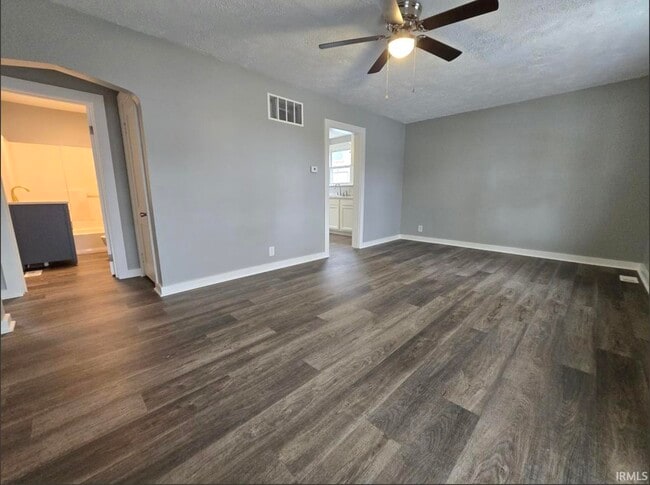 Building Photo - 1155 Hartzell St