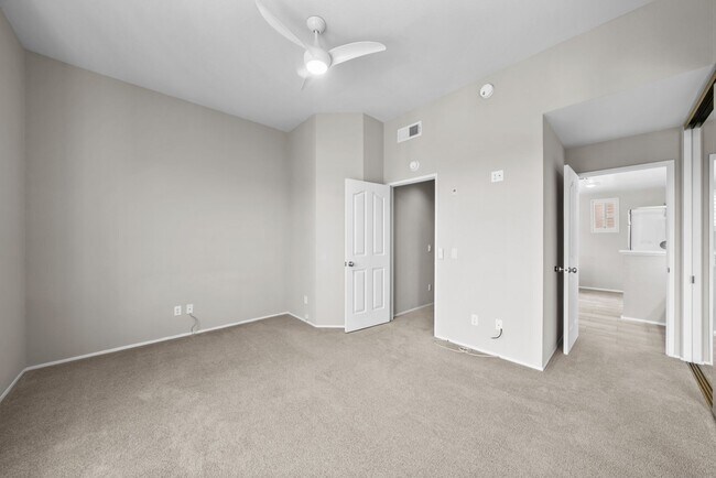 Building Photo - 521 Arbor Dr