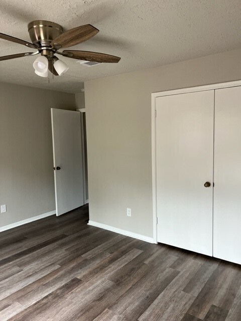 Building Photo - 16326 Locke Haven Dr