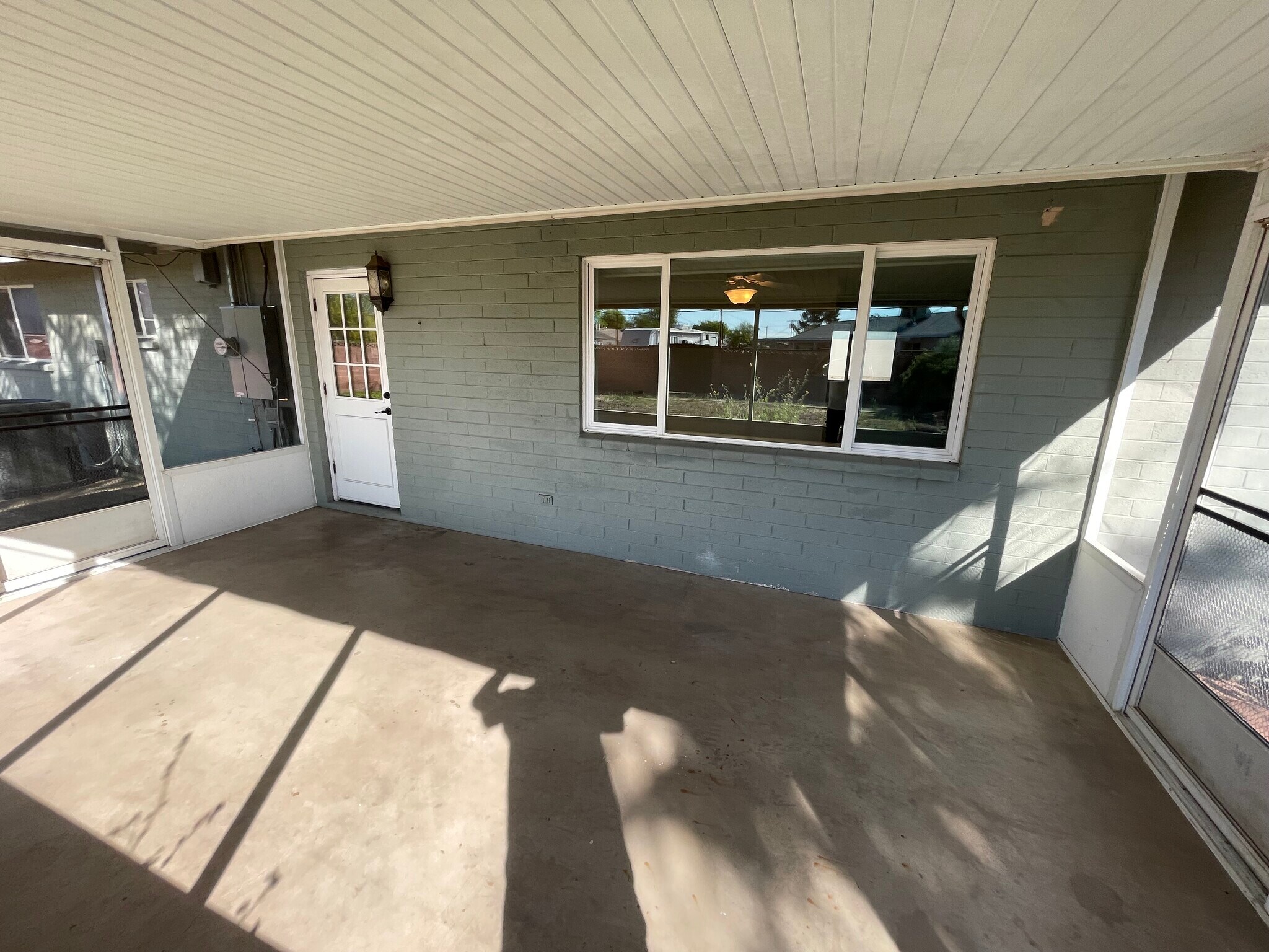 Building Photo - 3810 S La Corta Dr