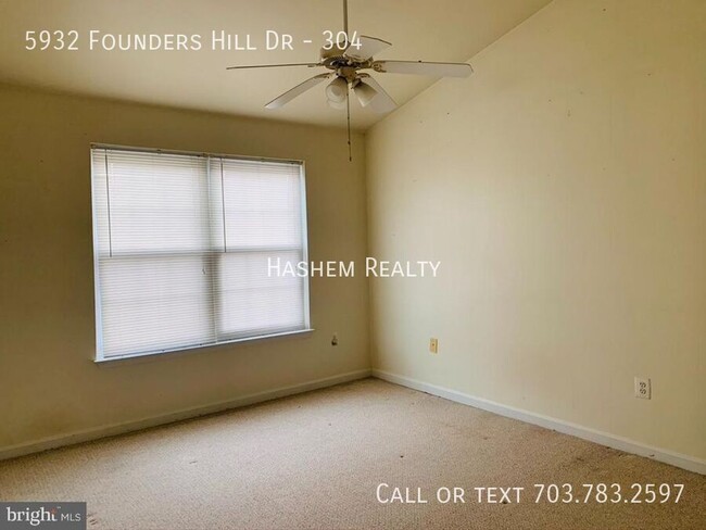 Building Photo - 5932 Founders Hill Dr