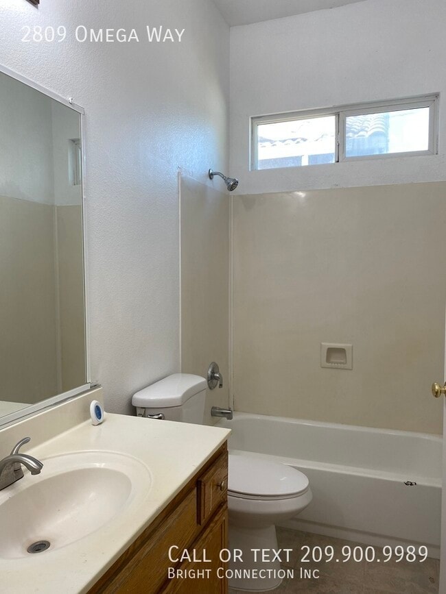 Building Photo - 2809 Omega Way