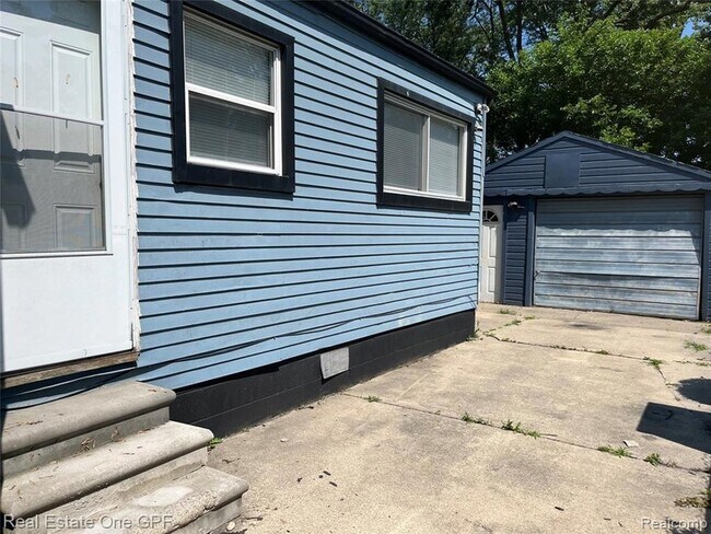 Building Photo - 11267 Jackson Ave