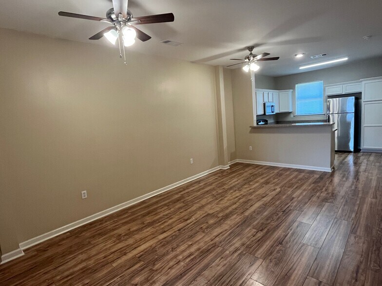 Building Photo - 268 Bella Sera Ln