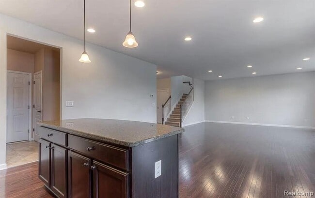 Building Photo - 29845 Macintosh Ln