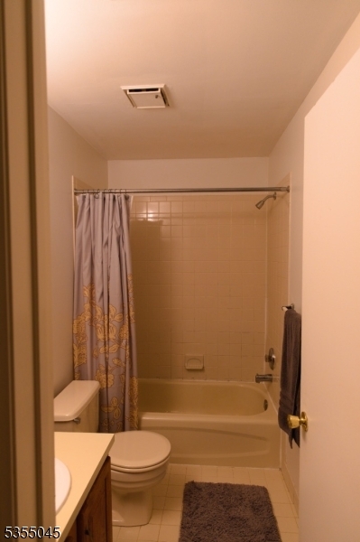 Building Photo - 11 Tansy Ct