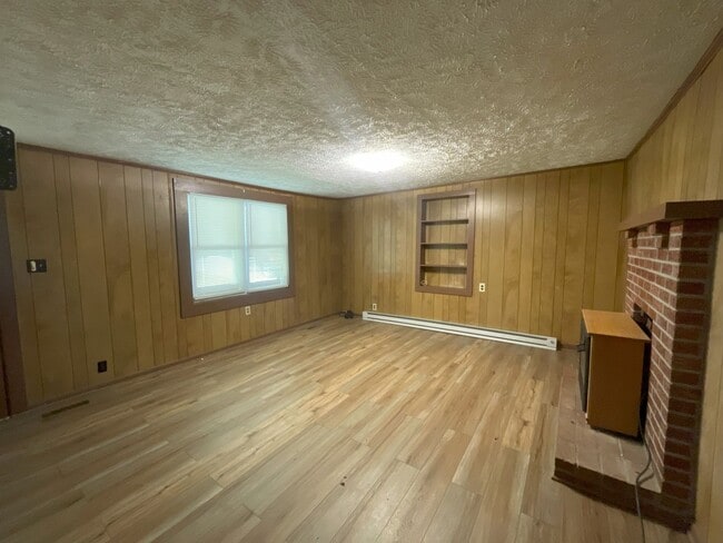 Building Photo - 5350 NC-194