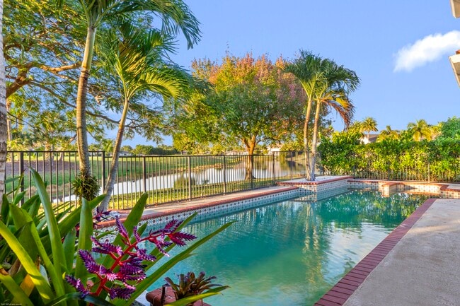 Building Photo - 15611 Milan Ct