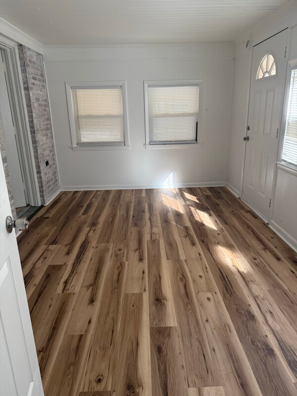 Building Photo - 1105 Sycamore Rd