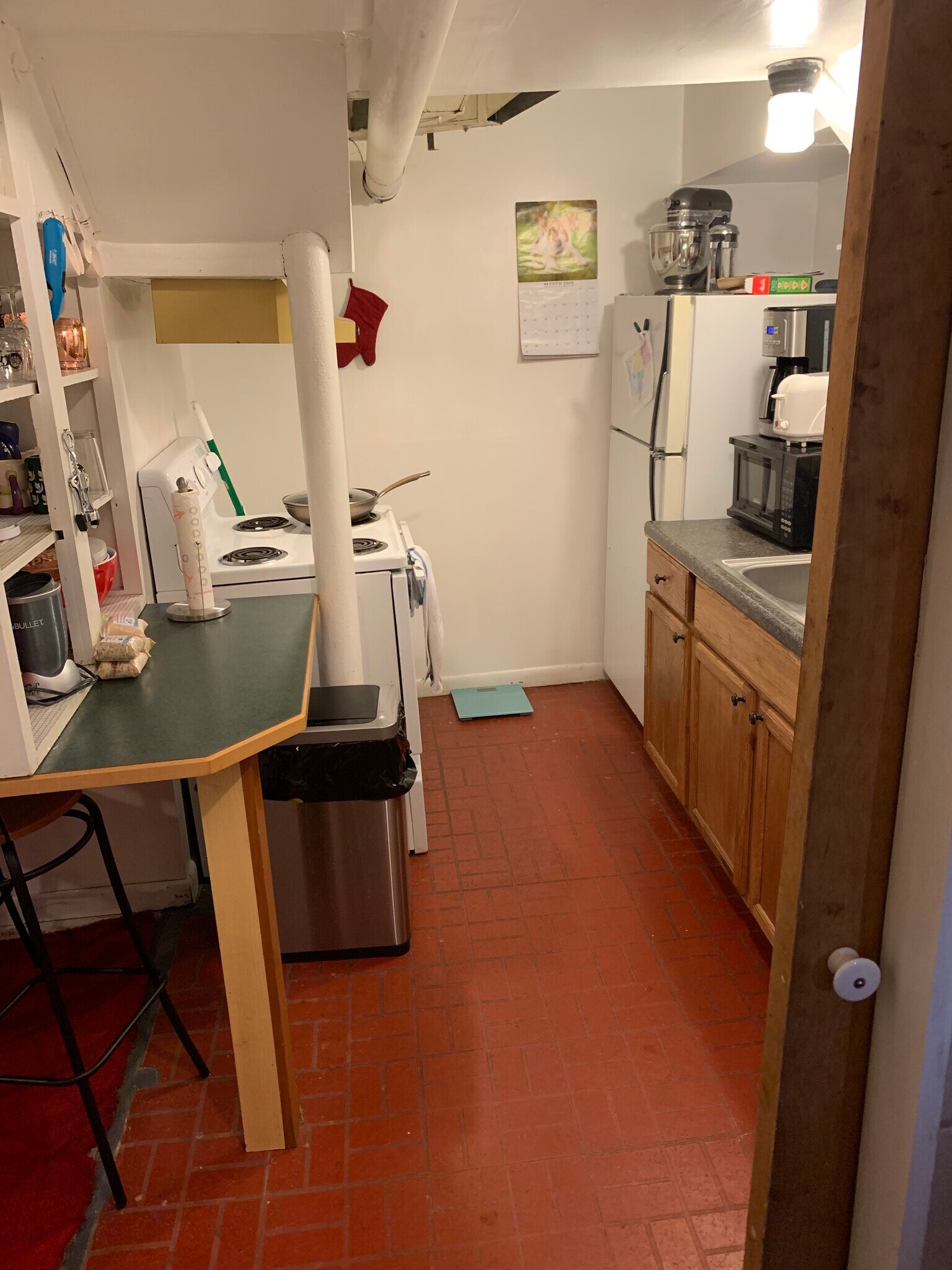 Kitchen - 715 Lawrence St