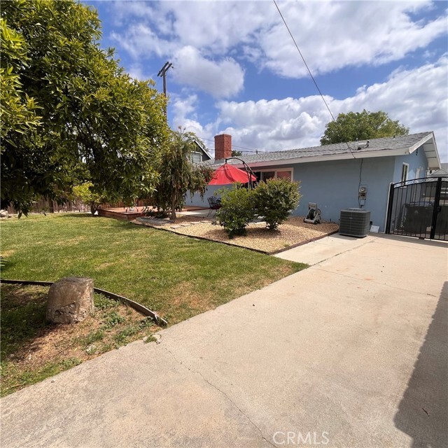 Building Photo - 6629 Melba Ave