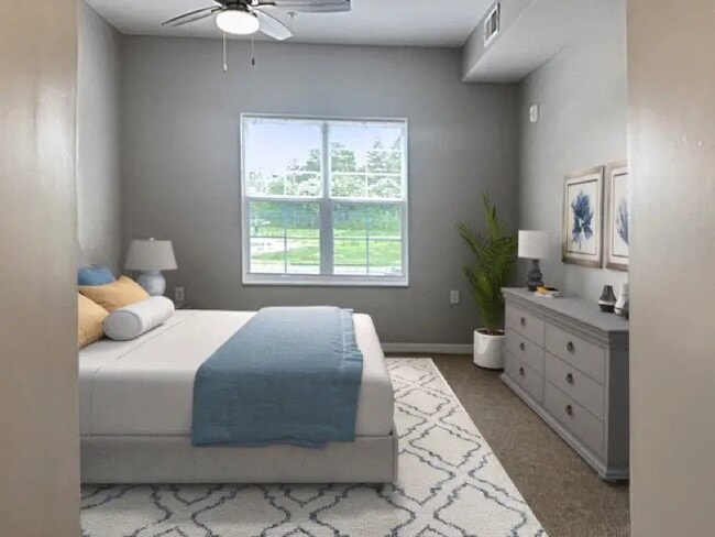 Building Photo - 1009 E Dublin Granville Rd