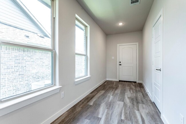 Building Photo - 14409 Spitfire Trail