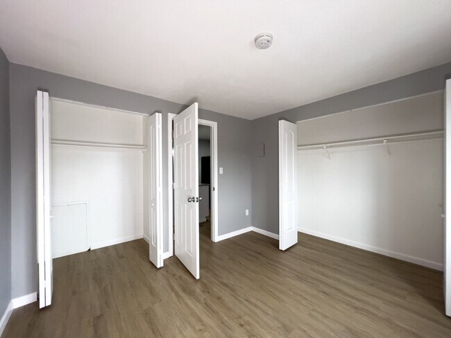 Building Photo - 4349 Clarkwood Pkwy