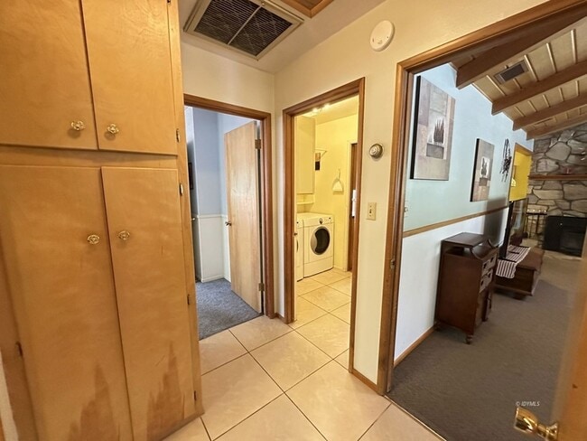 Building Photo - 26748 Mcmahan