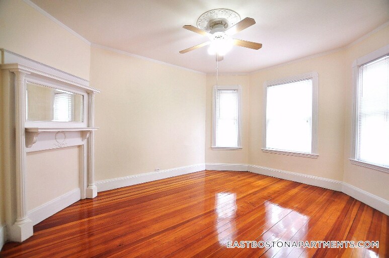 Building Photo - 756 Saratoga St