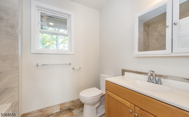 Building Photo - 15 Olyphant Pl