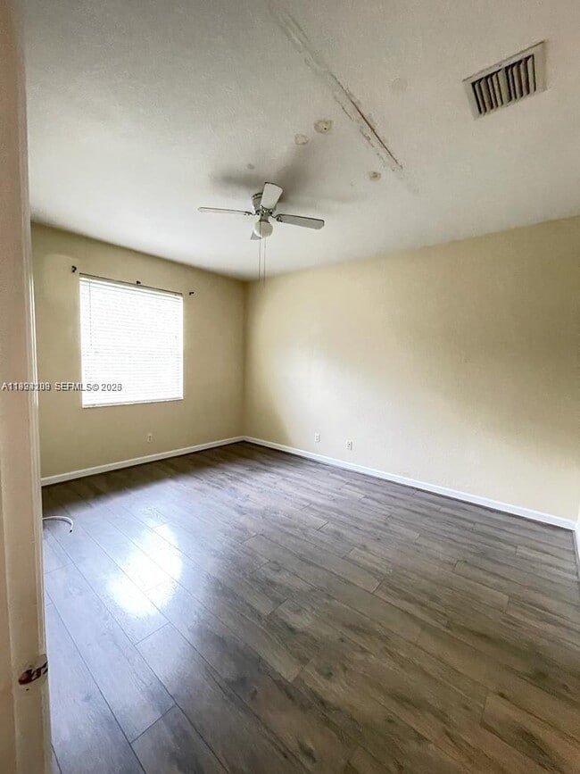 Building Photo - 19183 N Hibiscus St