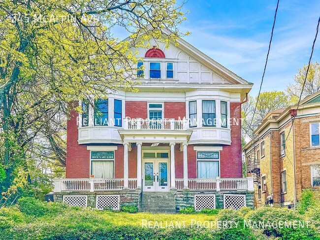 Primary Photo - 345 McAlpin Ave