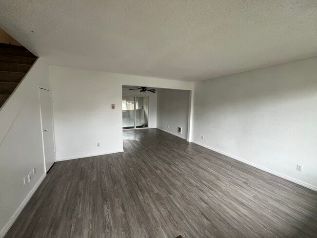 Primary Photo - 3901-3912 12th St SW