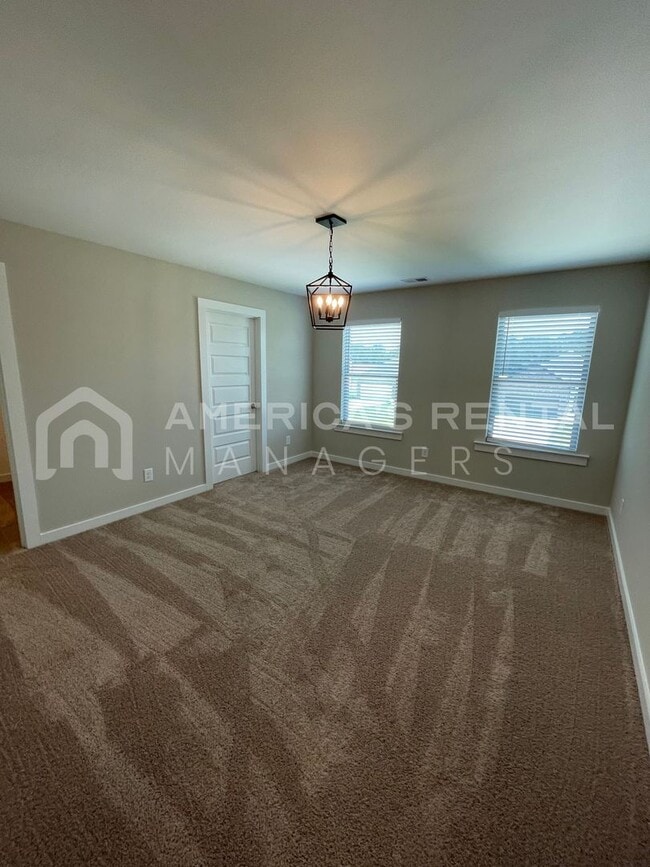 Building Photo - 97 Kings Wy