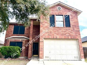 Building Photo - AVAILABLE! 4 Bedroom 2.5 Bath Two Story Ho...