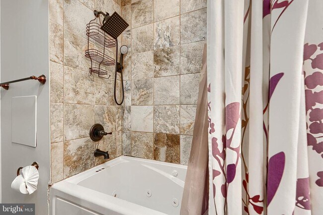 Building Photo - 1730 E Chase St