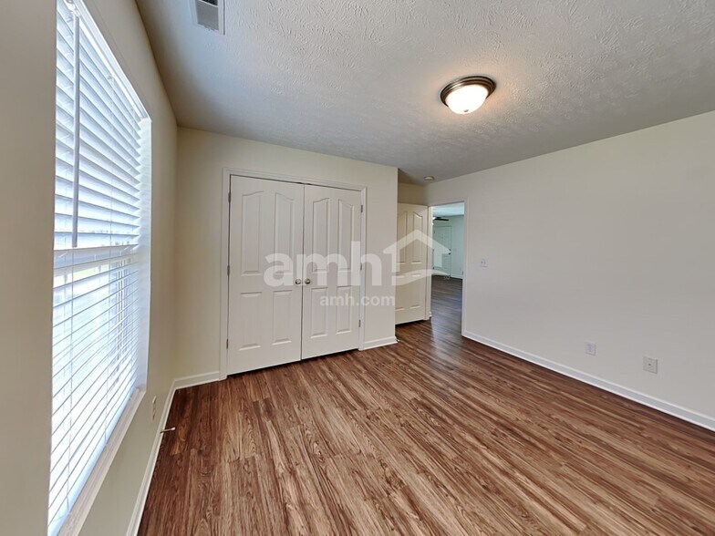 Building Photo - 3620 Belvidere Ct